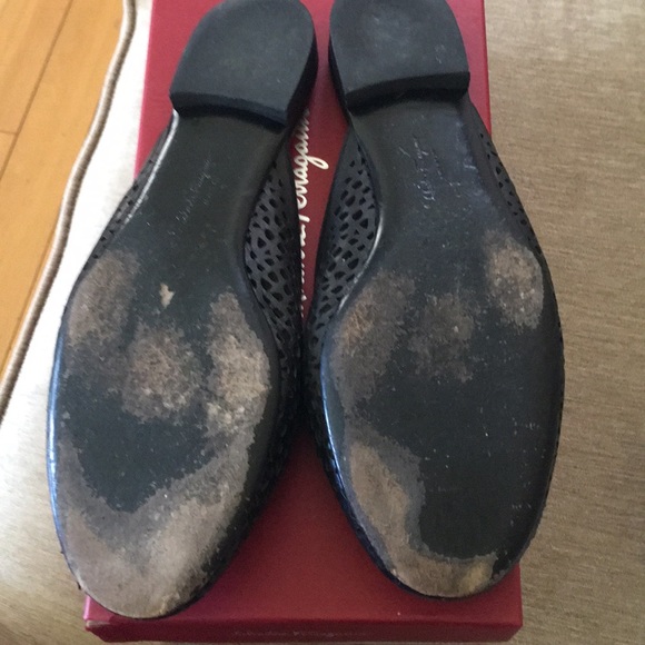 Ferrigamo woman size 8 B - Picture 9 of 14